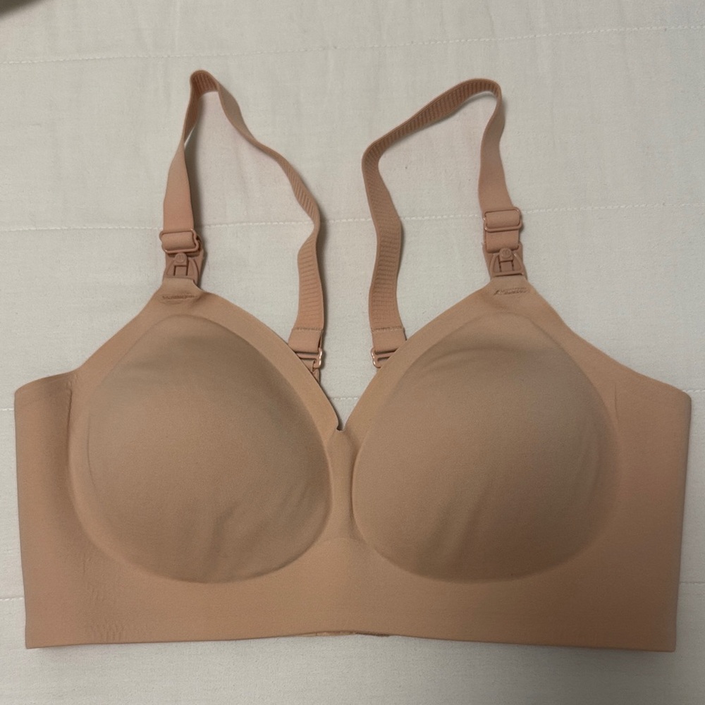 Momcozy maternity Wireless nursing Bra in nude, size L